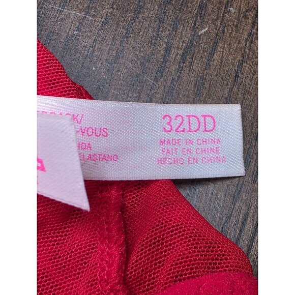 Red Lace Push-Up Bra With Halter Neck Design - Feminine & Stylish Intimates For - Picture 11 of 13